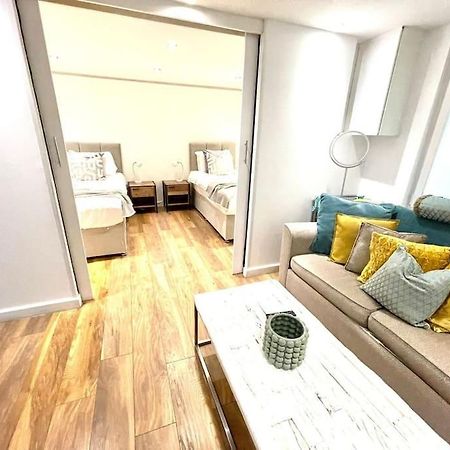 Historical Building / Cozy Basement Apt / Central CBG Εξωτερικό φωτογραφία