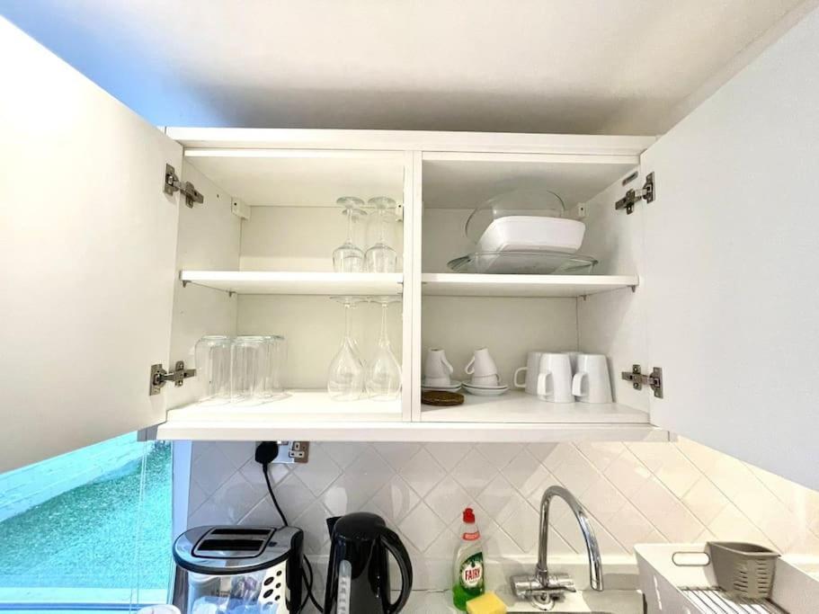 Historical Building / Cozy Basement Apt / Central CBG Εξωτερικό φωτογραφία